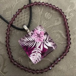 EUC Necklace w/Floral Pendant & Stretchy Bracelet